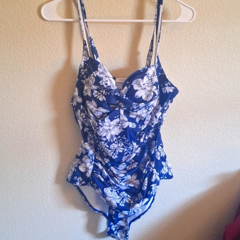 Ekouaer one piece swim suit